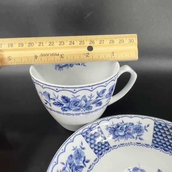 Alfred Meakin Melody Blue White Porcelain Tea Cup and Saucer Set England VTG - Picture 4 of 11